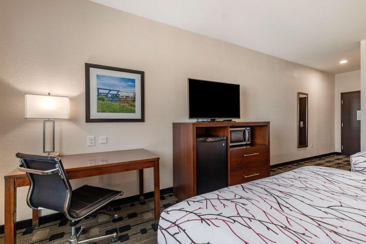 Best Western Plus Big Lake Inn Экстерьер фото